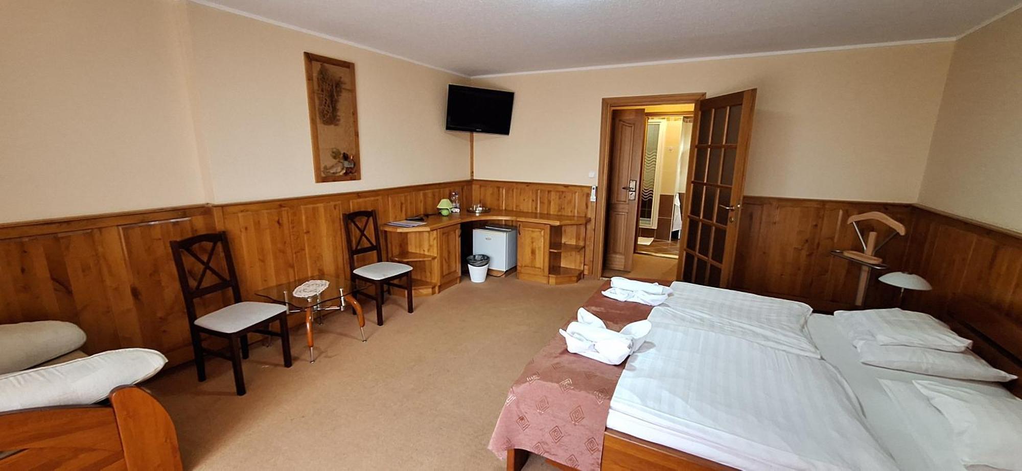 Atryum Hotel Солнок Екстериор снимка