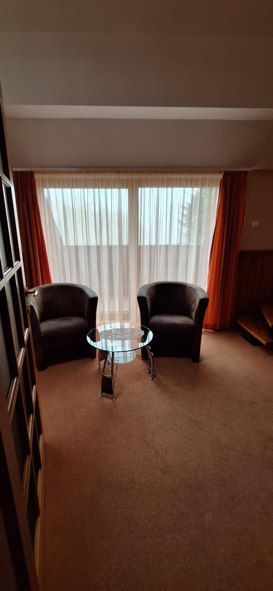 Atryum Hotel Солнок Екстериор снимка